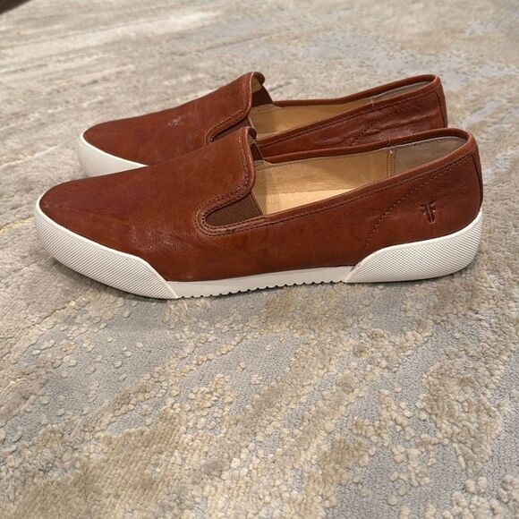 Frye
Mia Leather Slip-On Platform Sneakers white brown size 9 new without tags - Picture 1 of 5